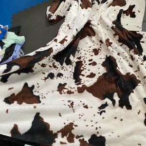 Cow patter throw, 60x80